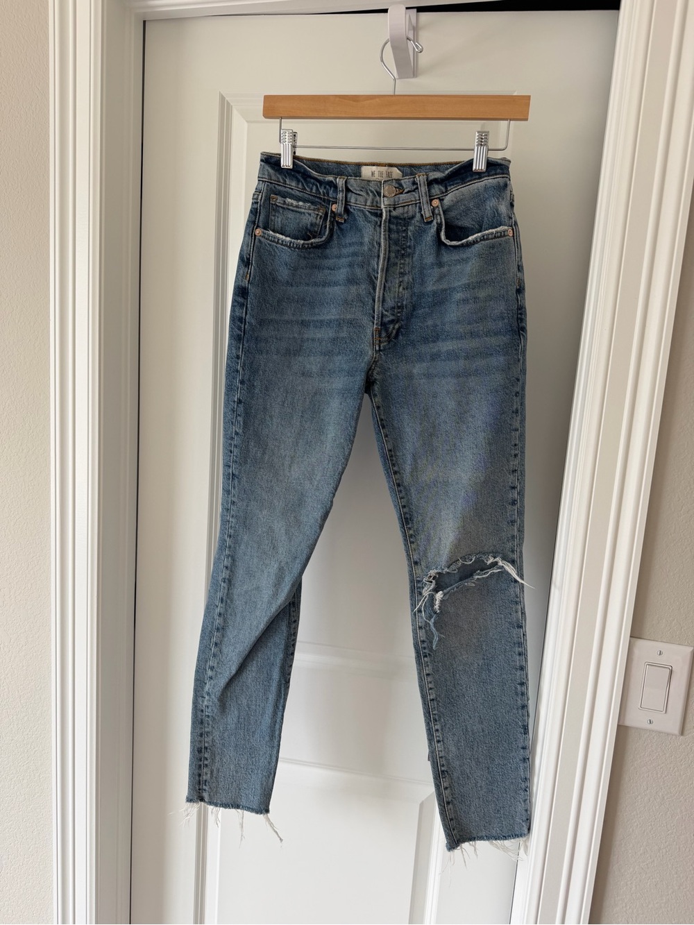 We The Free Women’s Blue Slim Straight Distressed Jeans